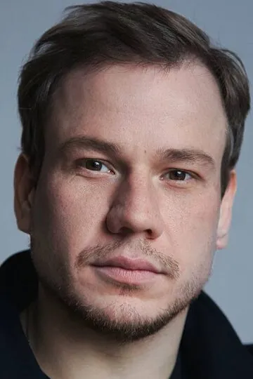 Фотография актёра Павел Комаров